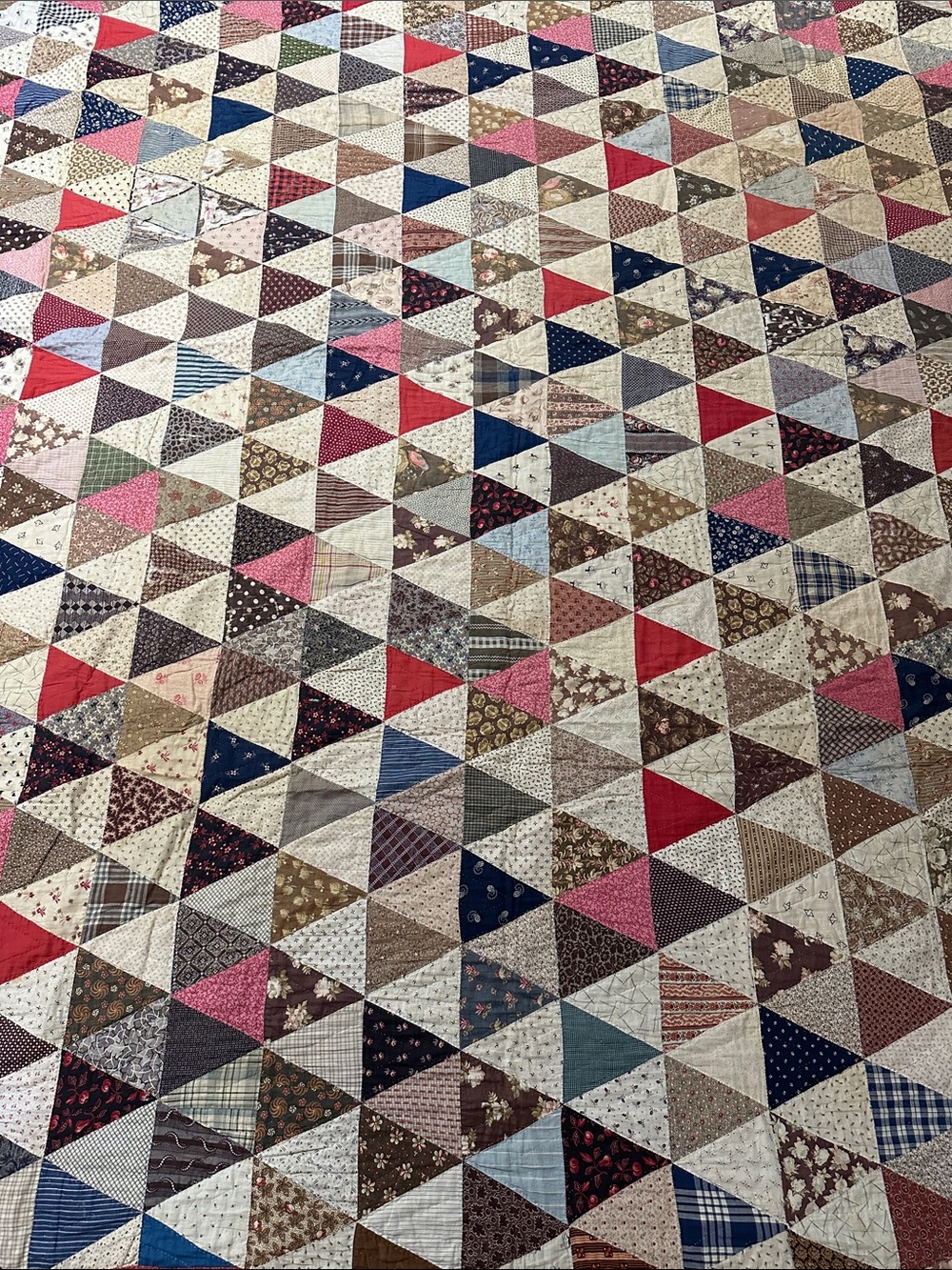 Antique Handmade Thousand Pyramids Cotton Quilt 78x90